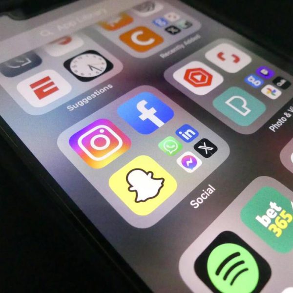 La Actualidad Social que Hace Buzz