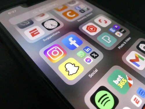 Réseaux en Direct : L’actu sociale qui buzz